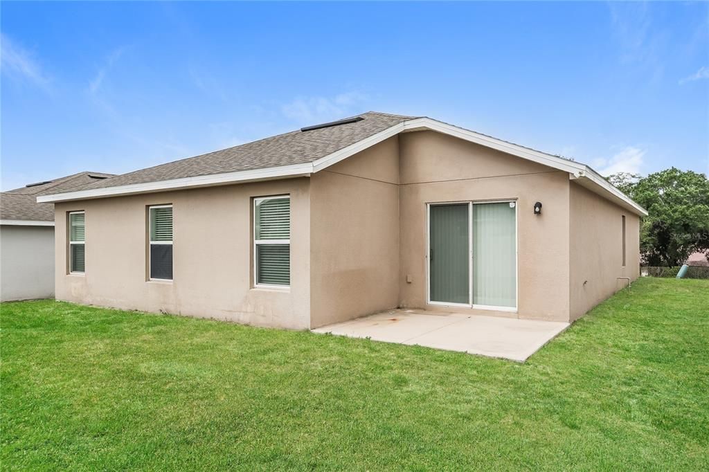 For Sale: $275,000 (4 beds, 2 baths, 1599 Square Feet)