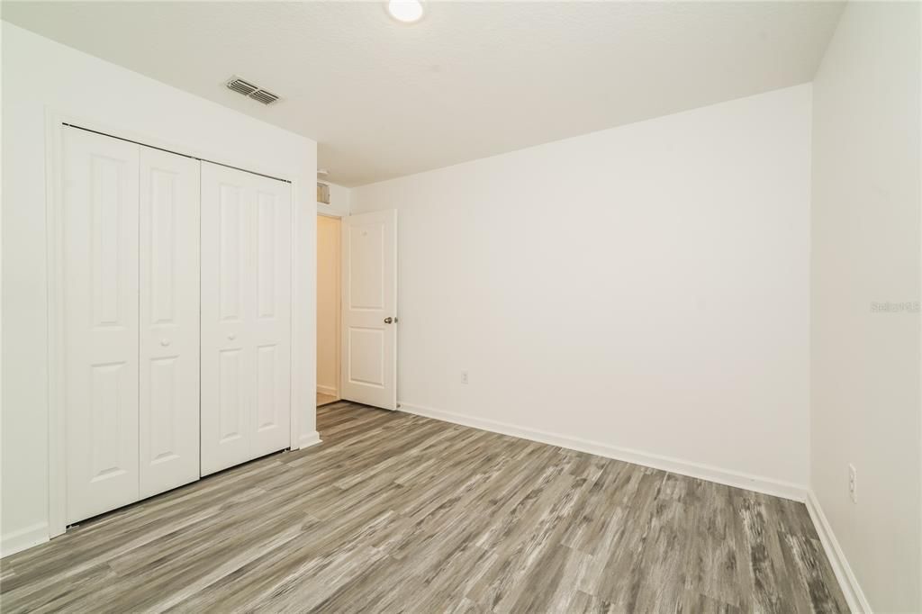 For Sale: $275,000 (4 beds, 2 baths, 1599 Square Feet)