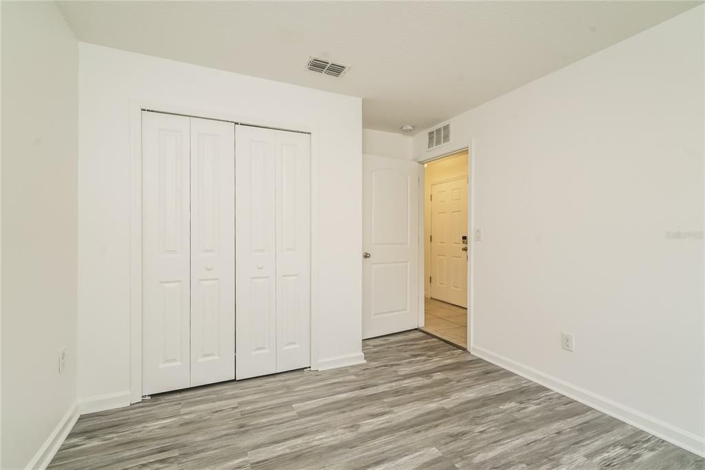 For Sale: $275,000 (4 beds, 2 baths, 1599 Square Feet)