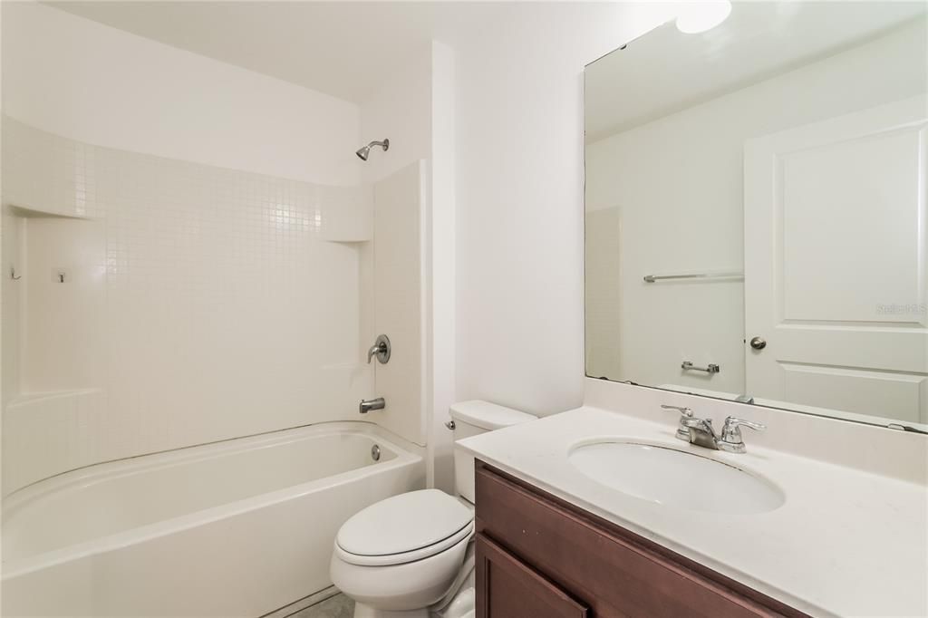 For Sale: $275,000 (4 beds, 2 baths, 1599 Square Feet)