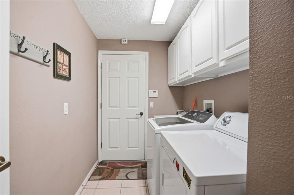 Active With Contract: $240,000 (2 beds, 2 baths, 1361 Square Feet)