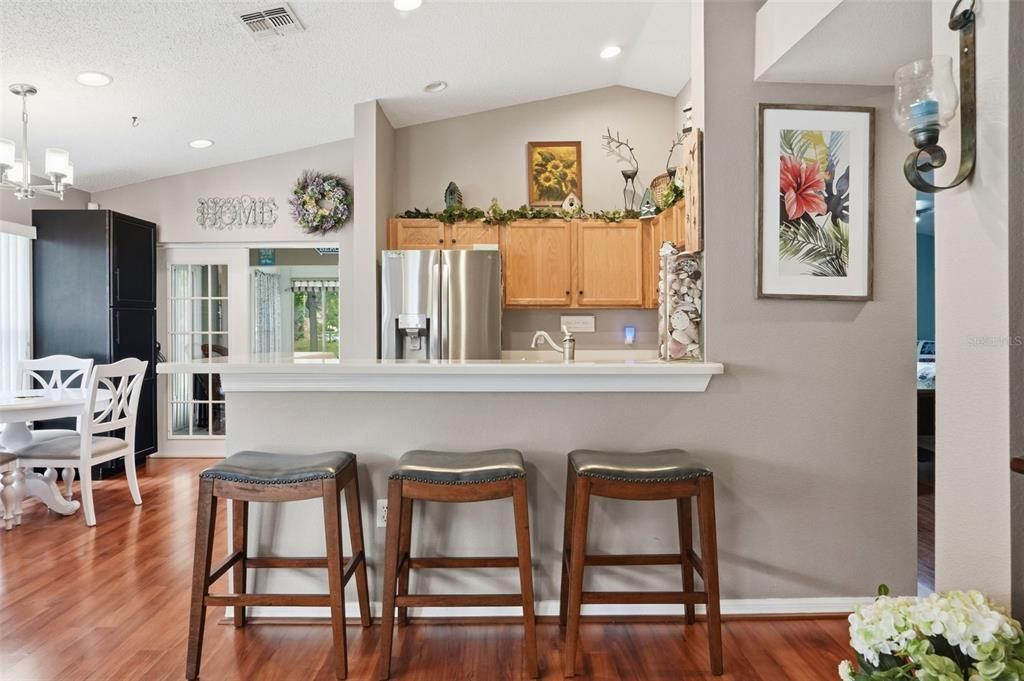 Active With Contract: $240,000 (2 beds, 2 baths, 1361 Square Feet)