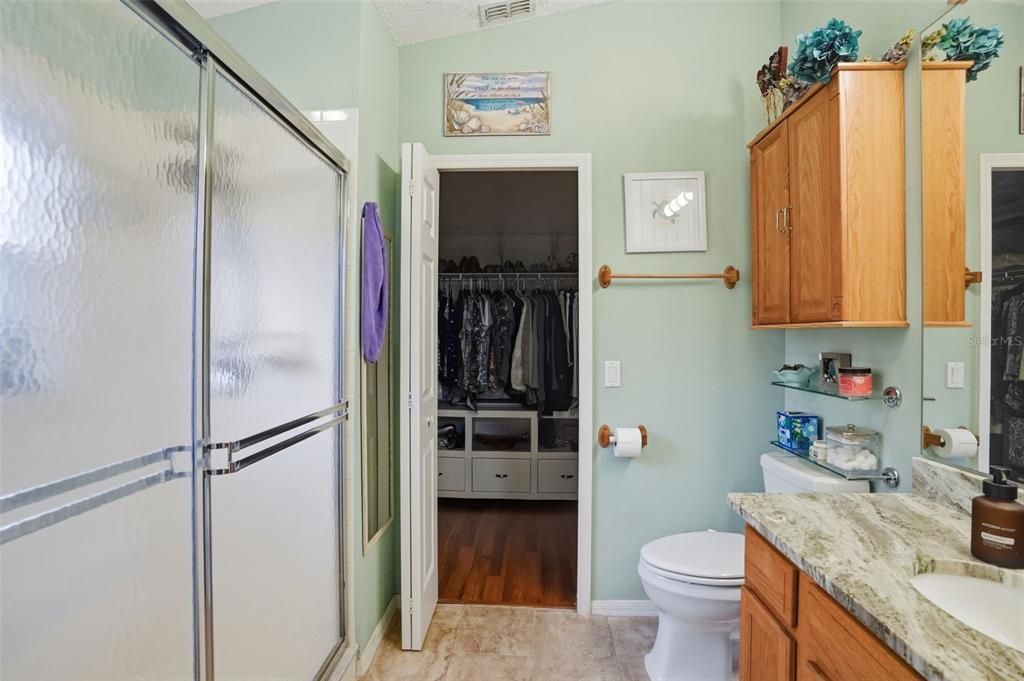 Active With Contract: $240,000 (2 beds, 2 baths, 1361 Square Feet)