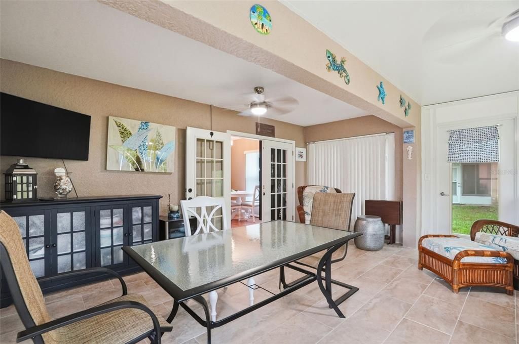 Active With Contract: $240,000 (2 beds, 2 baths, 1361 Square Feet)