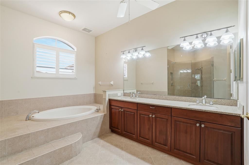 For Sale: $699,000 (3 beds, 3 baths, 3080 Square Feet)
