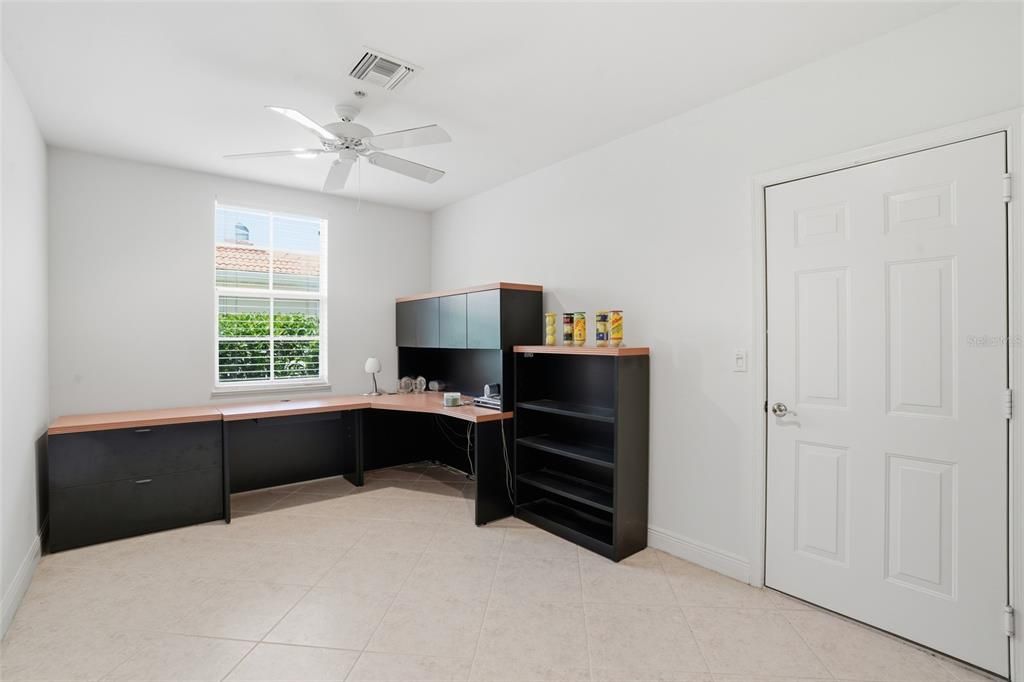 For Sale: $699,000 (3 beds, 3 baths, 3080 Square Feet)