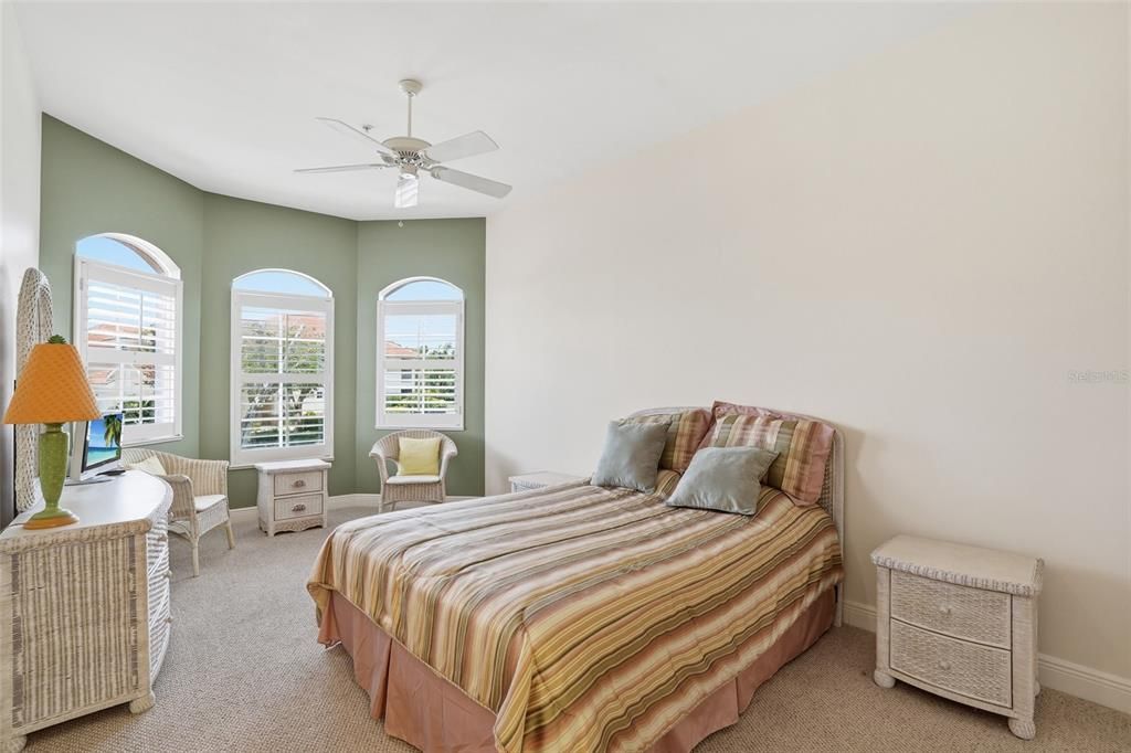 For Sale: $699,000 (3 beds, 3 baths, 3080 Square Feet)