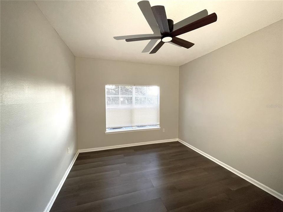 For Sale: $285,000 (2 beds, 2 baths, 1214 Square Feet)
