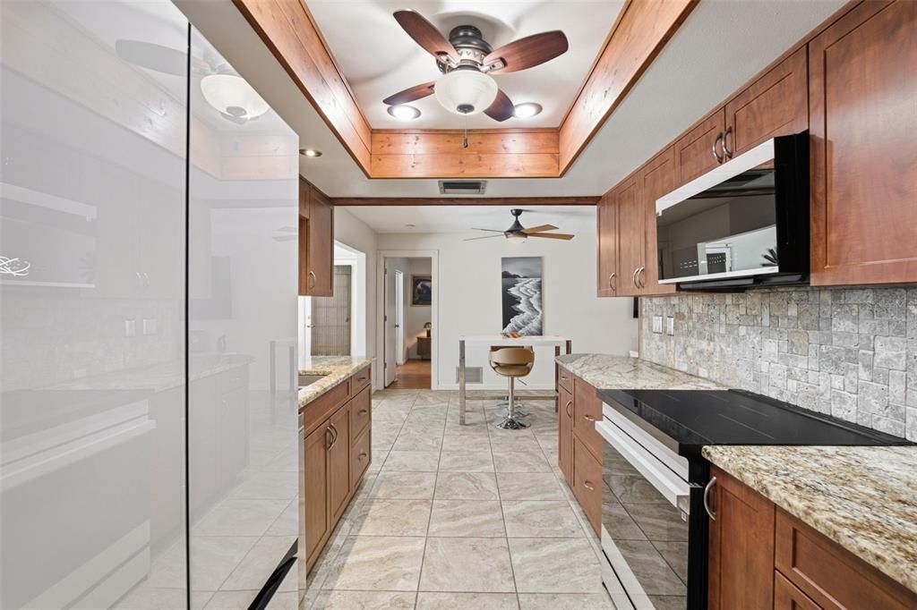 For Sale: $588,000 (3 beds, 2 baths, 1577 Square Feet)