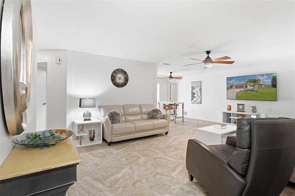 For Sale: $588,000 (3 beds, 2 baths, 1577 Square Feet)
