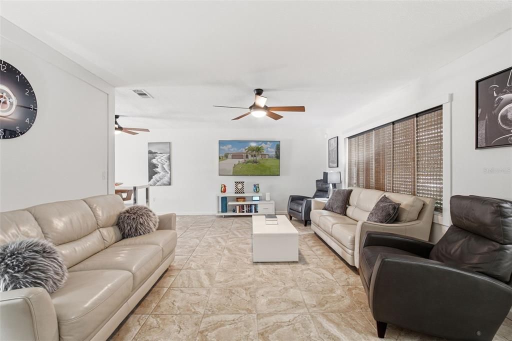 For Sale: $588,000 (3 beds, 2 baths, 1577 Square Feet)