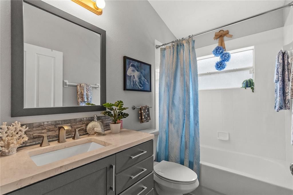Active With Contract: $459,900 (4 beds, 2 baths, 1993 Square Feet)