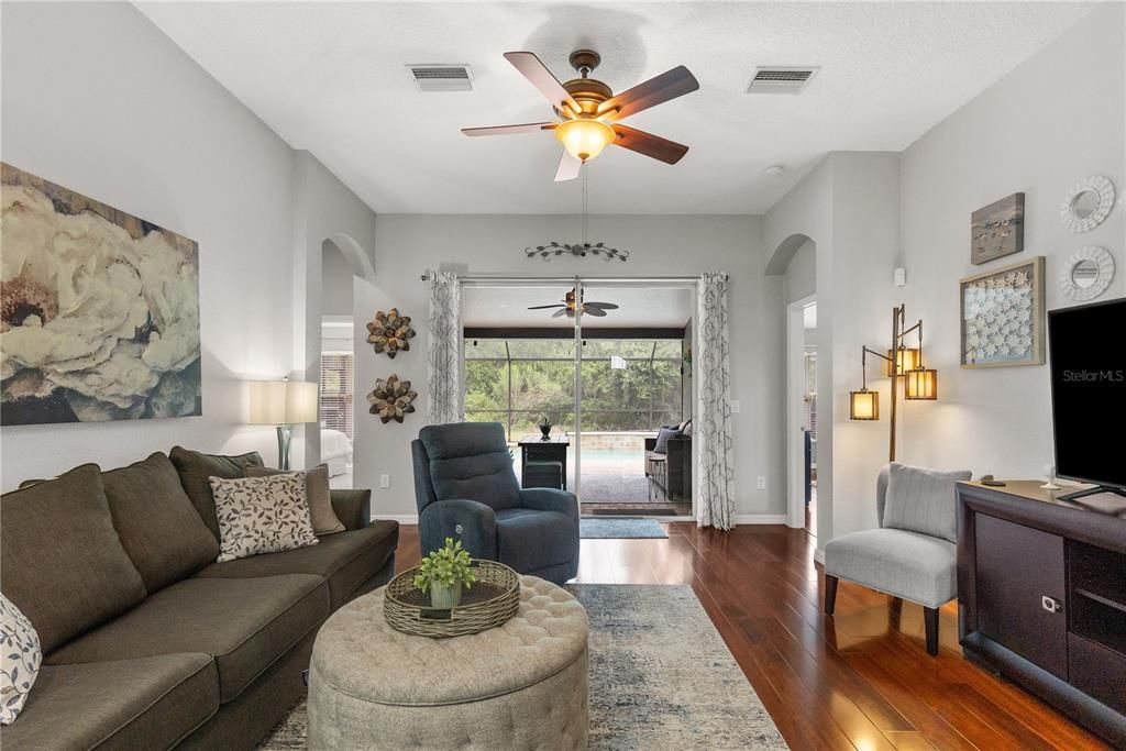Active With Contract: $459,900 (4 beds, 2 baths, 1993 Square Feet)