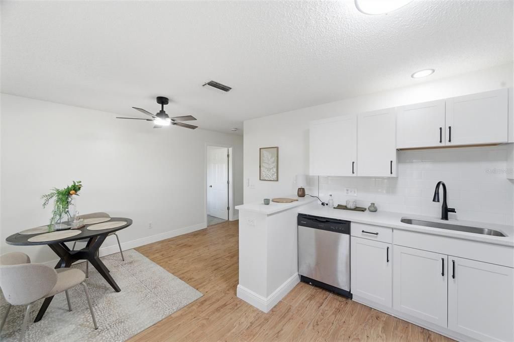 Active With Contract: $299,000 (3 beds, 2 baths, 1318 Square Feet)