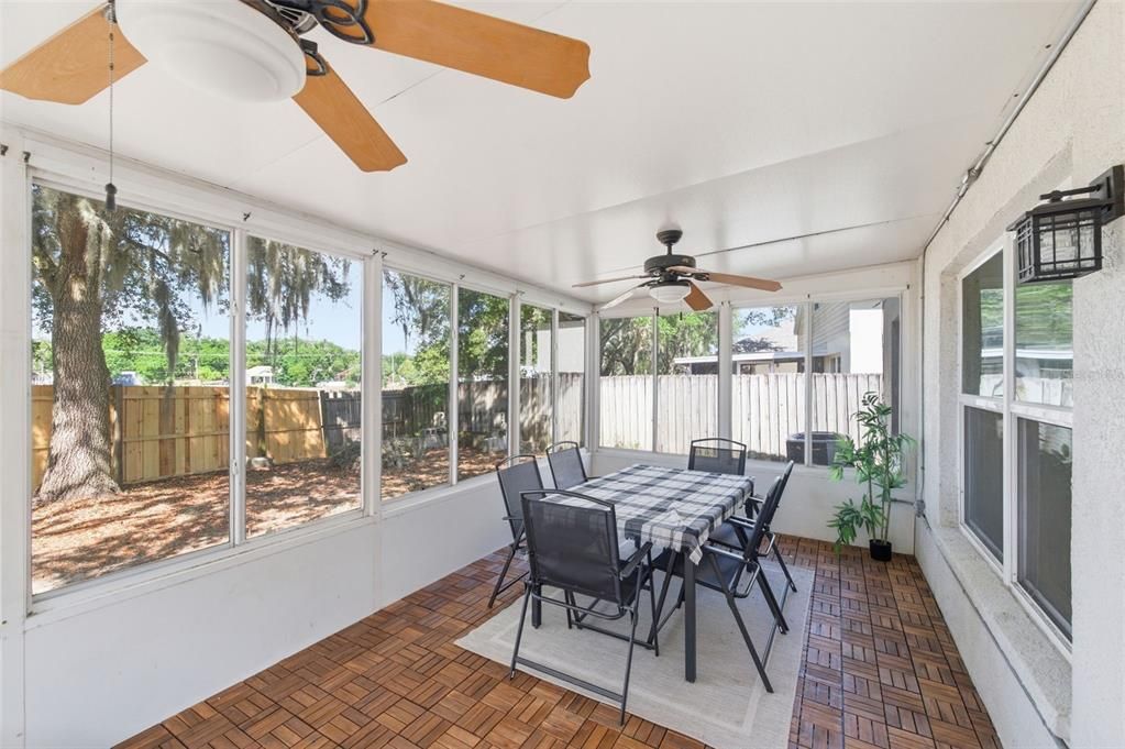 Active With Contract: $299,000 (3 beds, 2 baths, 1318 Square Feet)
