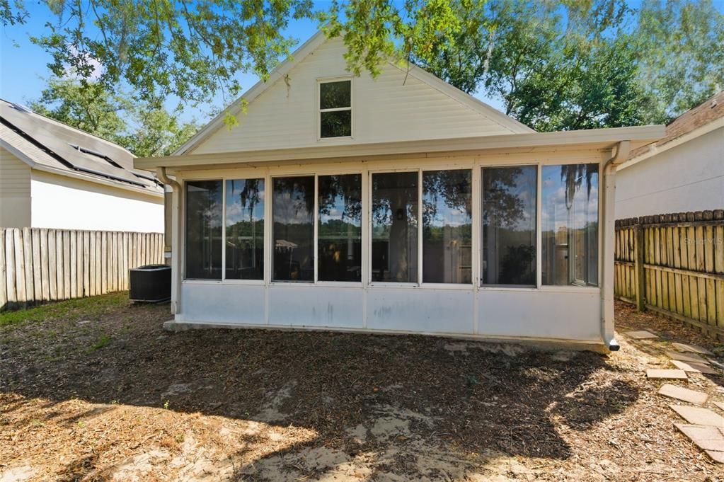Active With Contract: $299,000 (3 beds, 2 baths, 1318 Square Feet)