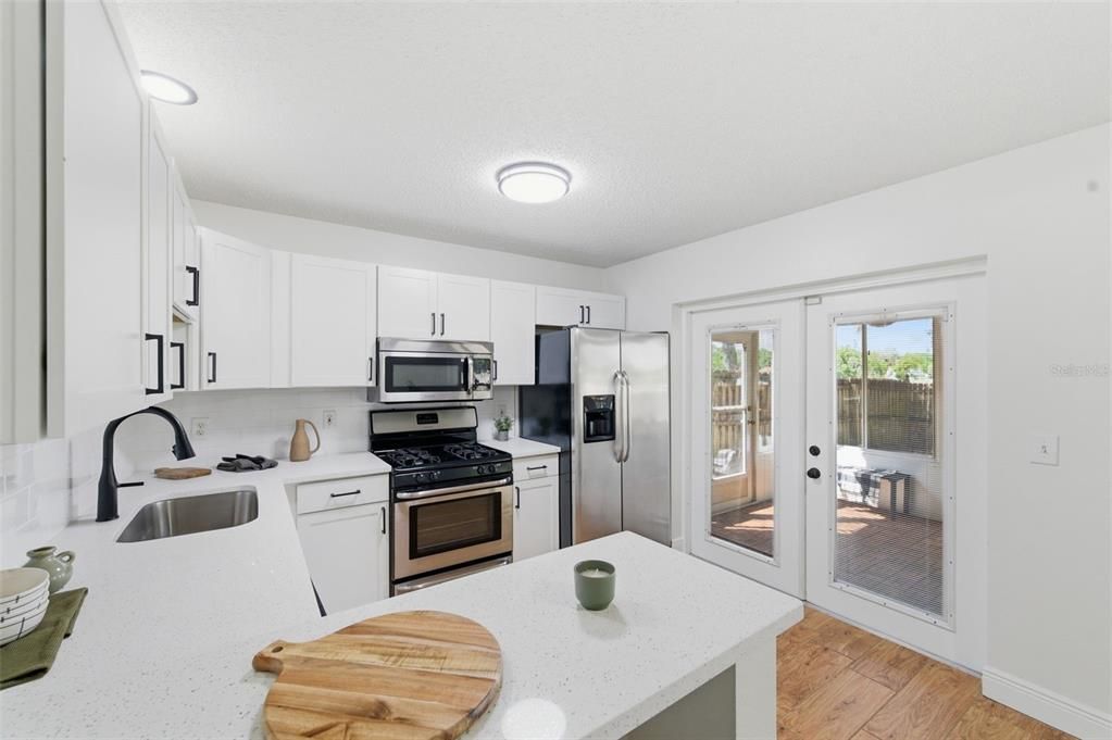Active With Contract: $299,000 (3 beds, 2 baths, 1318 Square Feet)