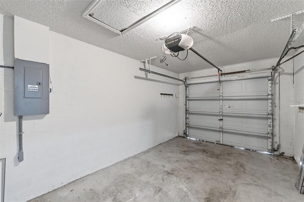 Active With Contract: $299,000 (3 beds, 2 baths, 1318 Square Feet)