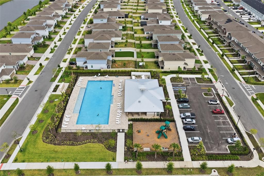 Activo con contrato: $449,995 (4 camas, 3 baños, 2175 Pies cuadrados)