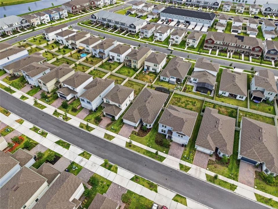 Activo con contrato: $449,995 (4 camas, 3 baños, 2175 Pies cuadrados)