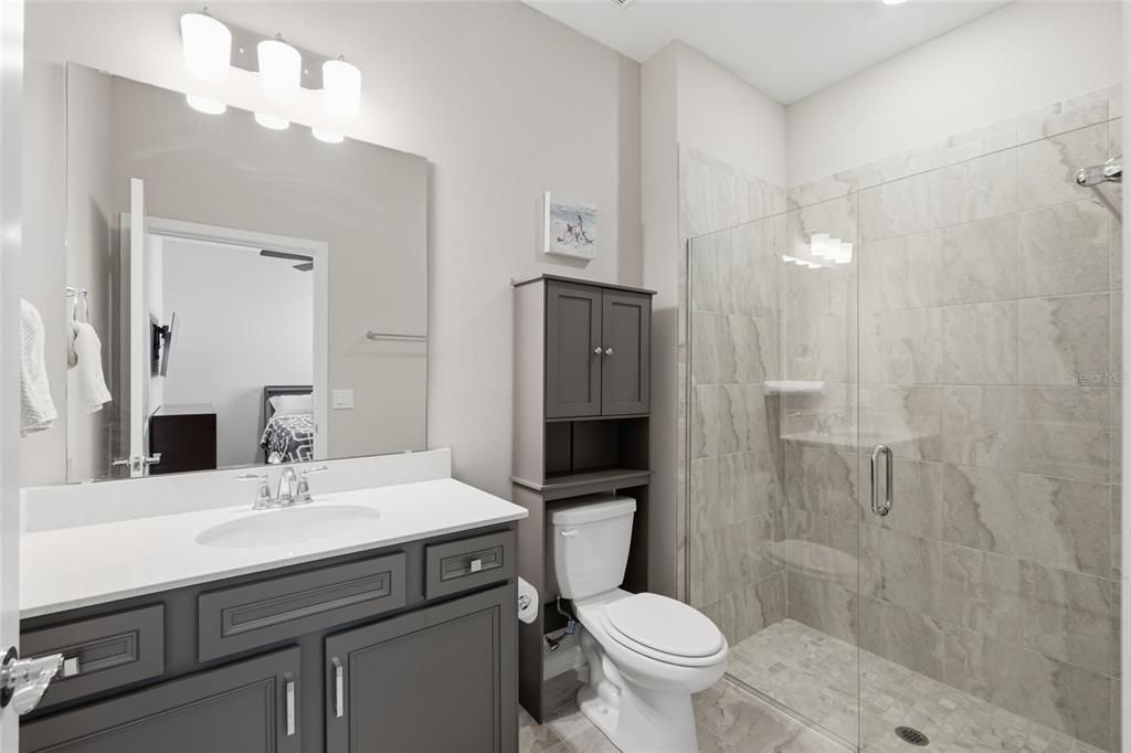 Activo con contrato: $449,995 (4 camas, 3 baños, 2175 Pies cuadrados)