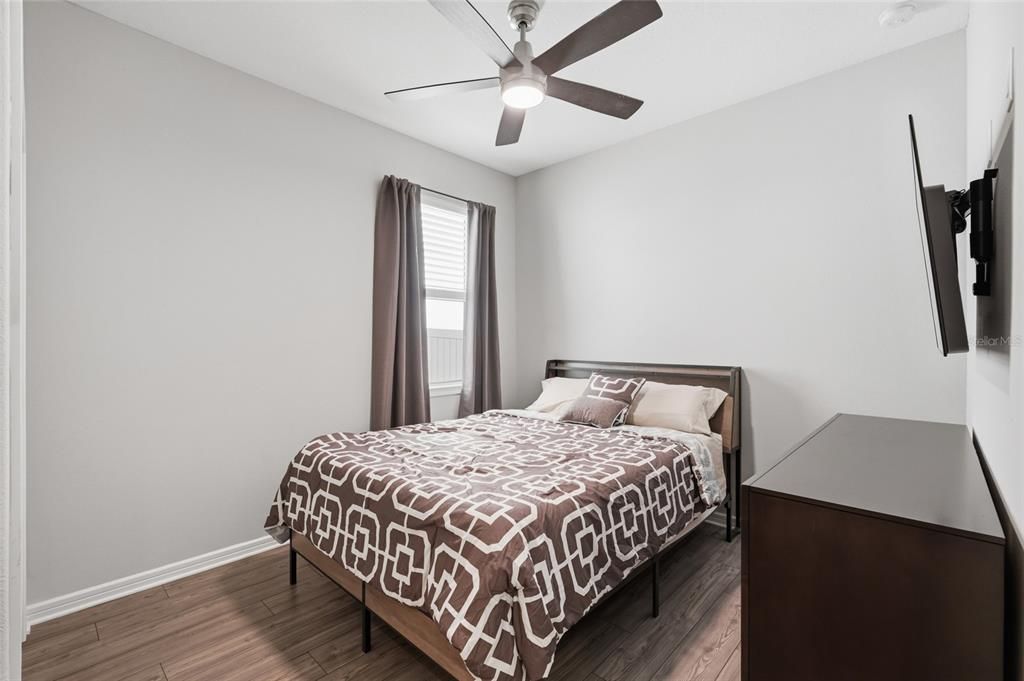 Activo con contrato: $449,995 (4 camas, 3 baños, 2175 Pies cuadrados)