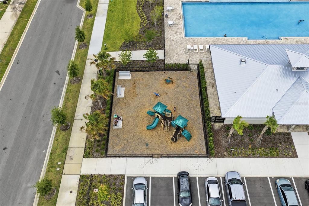 Activo con contrato: $449,995 (4 camas, 3 baños, 2175 Pies cuadrados)