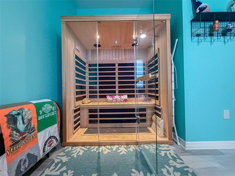 For Sale: $549,500 (3 beds, 2 baths, 2606 Square Feet)