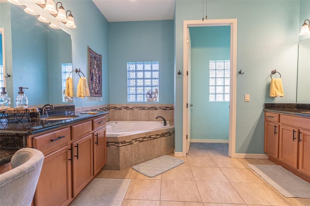 For Sale: $549,500 (3 beds, 2 baths, 2606 Square Feet)