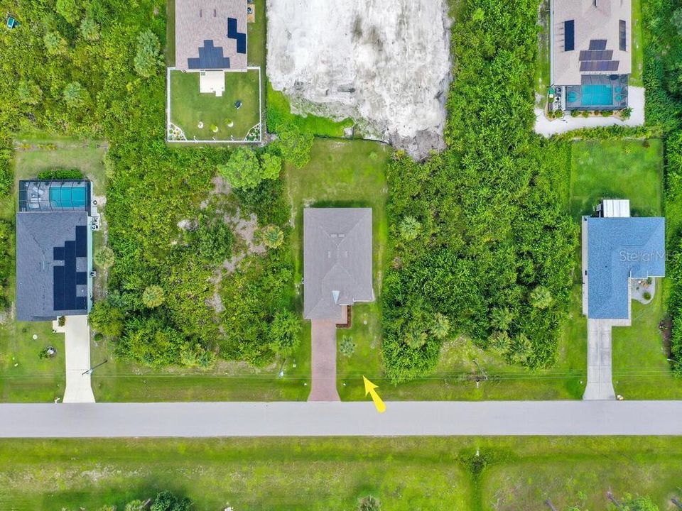 На продажу: $269,990 (3 спален, 2 ванн, 1585 Квадратных фут)