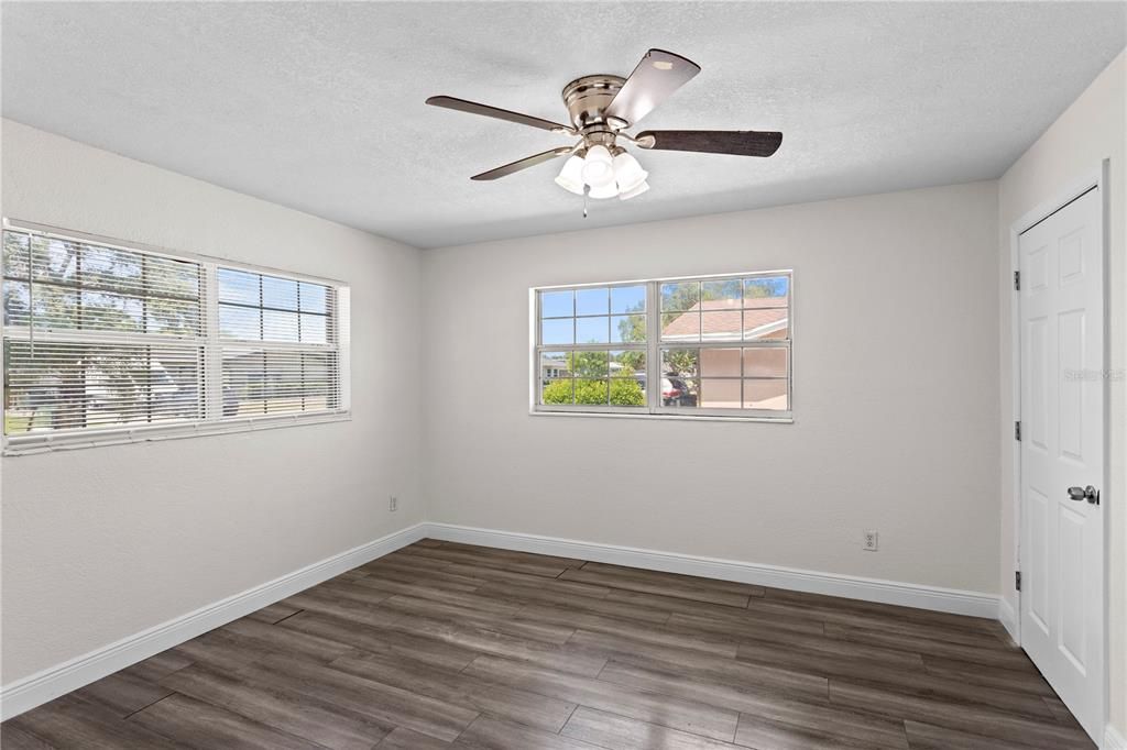 For Sale: $399,000 (4 beds, 3 baths, 1591 Square Feet)