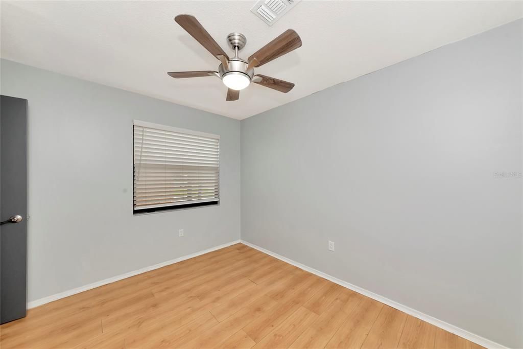 For Sale: $339,900 (2 beds, 2 baths, 1092 Square Feet)