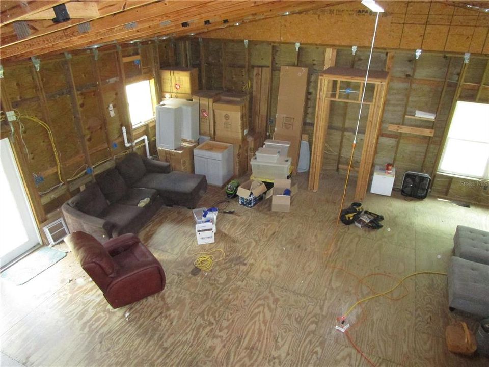 En Venta: $400,000 (3 camas, 2 baños, 2400 Pies cuadrados)