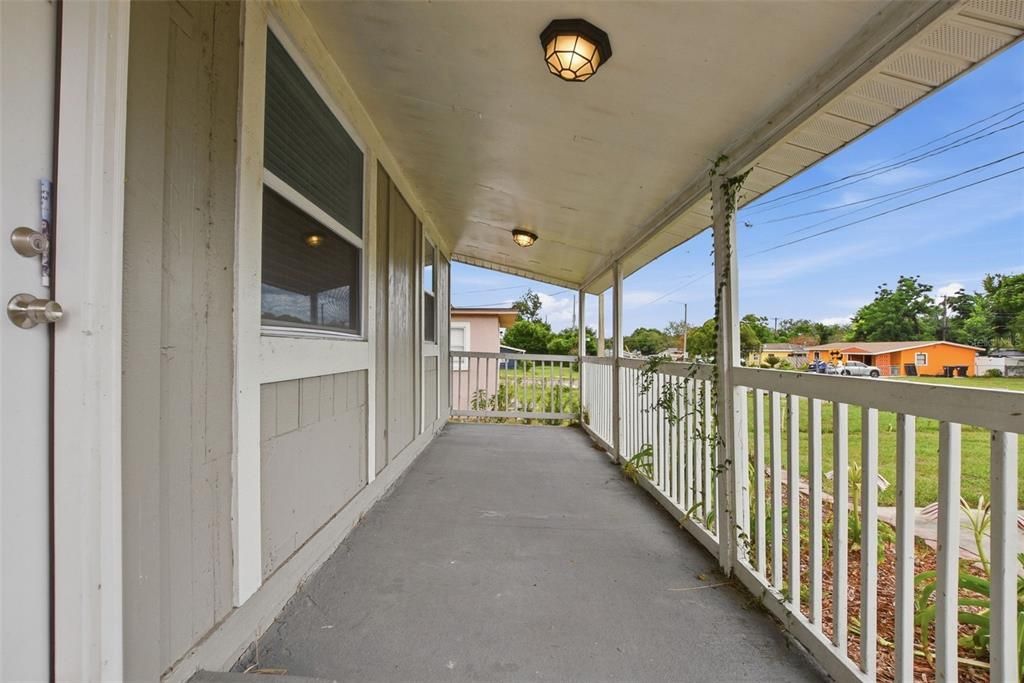 For Sale: $278,600 (2 beds, 1 baths, 1152 Square Feet)