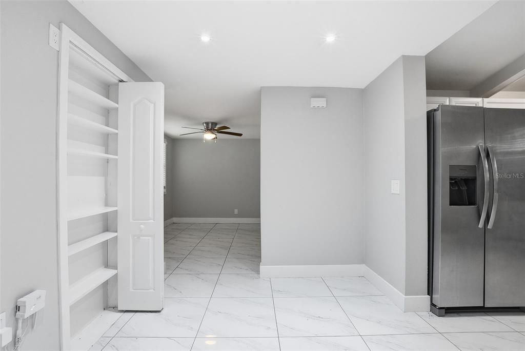 For Sale: $278,600 (2 beds, 1 baths, 1152 Square Feet)