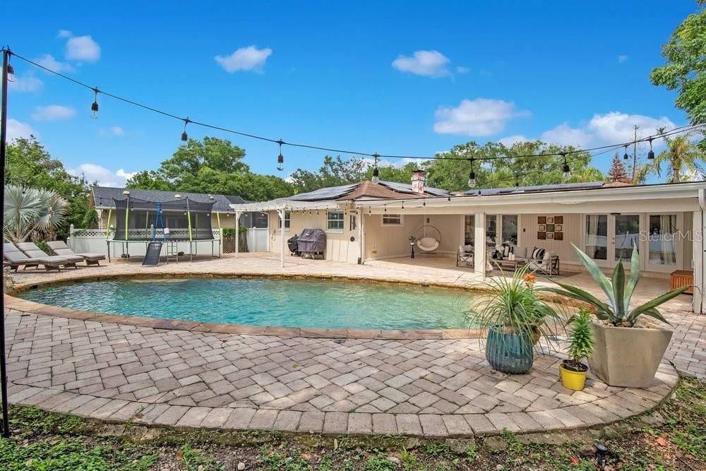 En Venta: $925,000 (5 camas, 3 baños, 3485 Pies cuadrados)