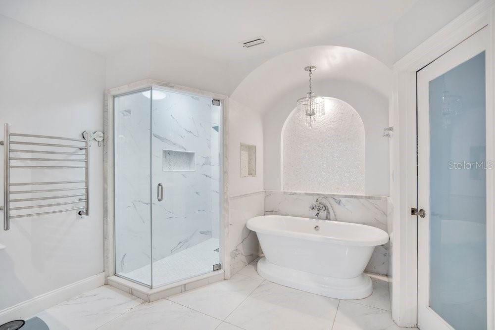 En Venta: $925,000 (5 camas, 3 baños, 3485 Pies cuadrados)