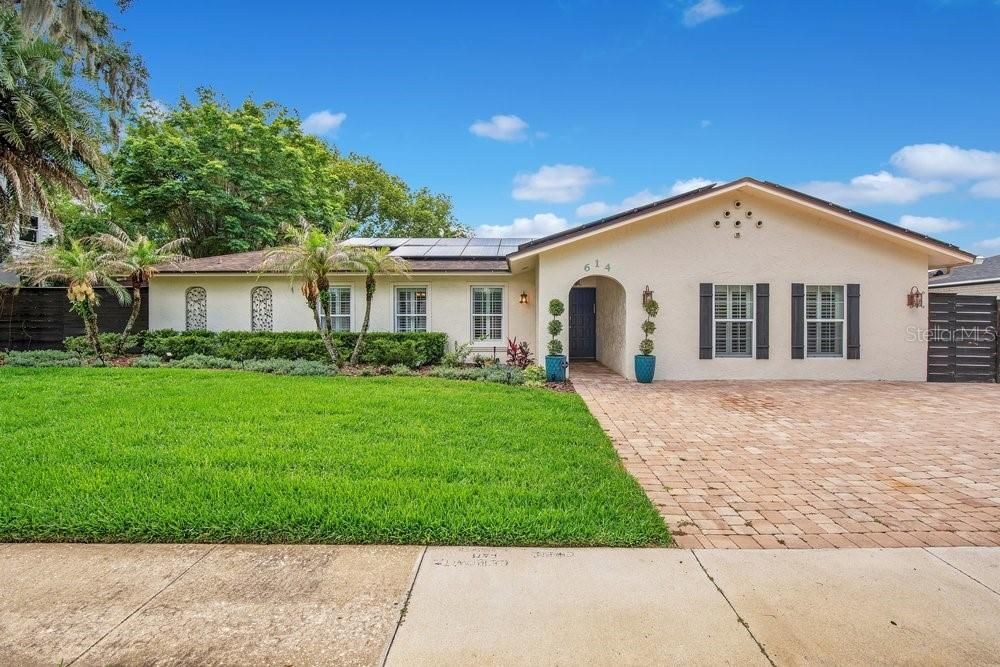 En Venta: $925,000 (5 camas, 3 baños, 3485 Pies cuadrados)