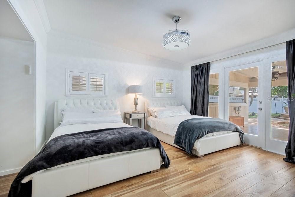 En Venta: $925,000 (5 camas, 3 baños, 3485 Pies cuadrados)