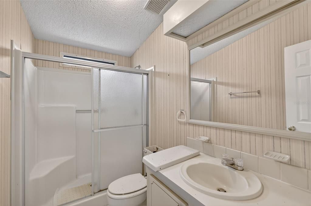 На продажу: $165,000 (2 спален, 2 ванн, 1332 Квадратных фут)