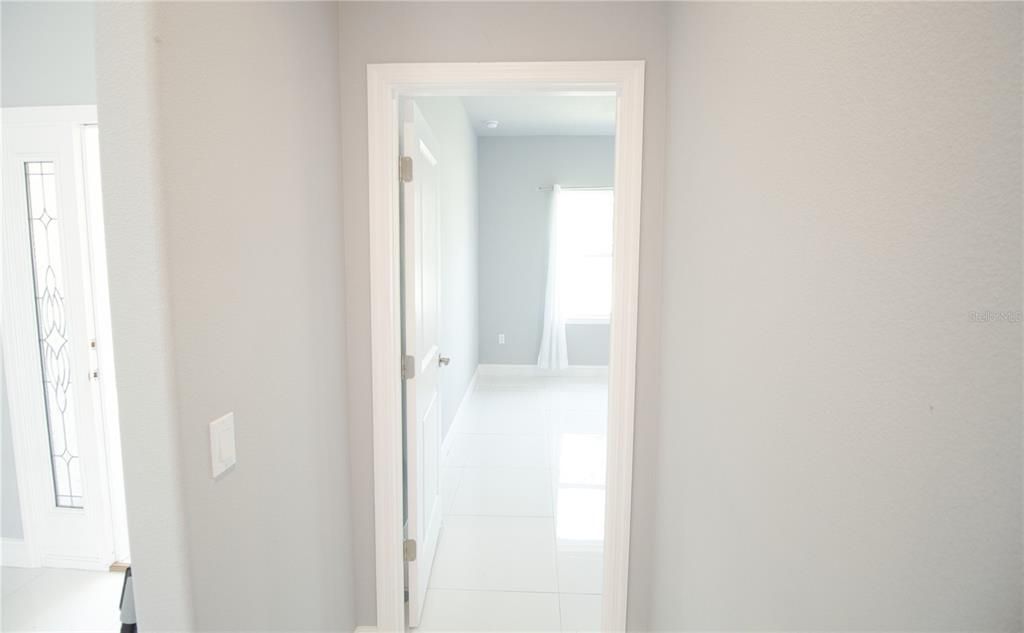 En Venta: $420,000 (3 camas, 2 baños, 1965 Pies cuadrados)