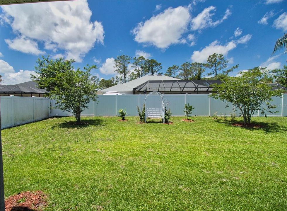 En Venta: $420,000 (3 camas, 2 baños, 1965 Pies cuadrados)