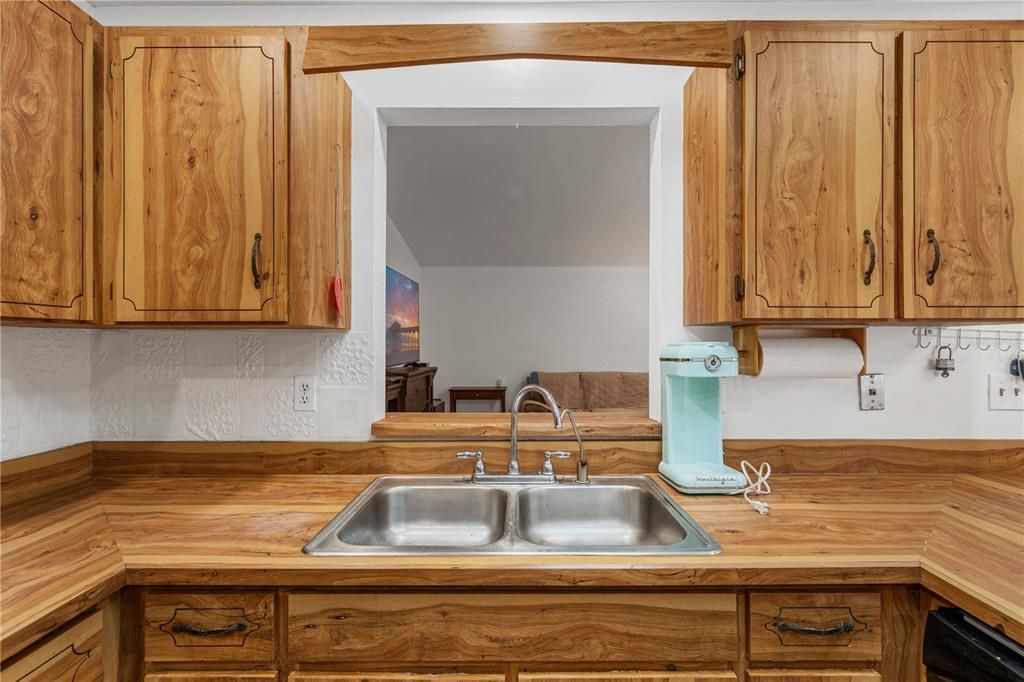 En Venta: $275,000 (3 camas, 2 baños, 1268 Pies cuadrados)