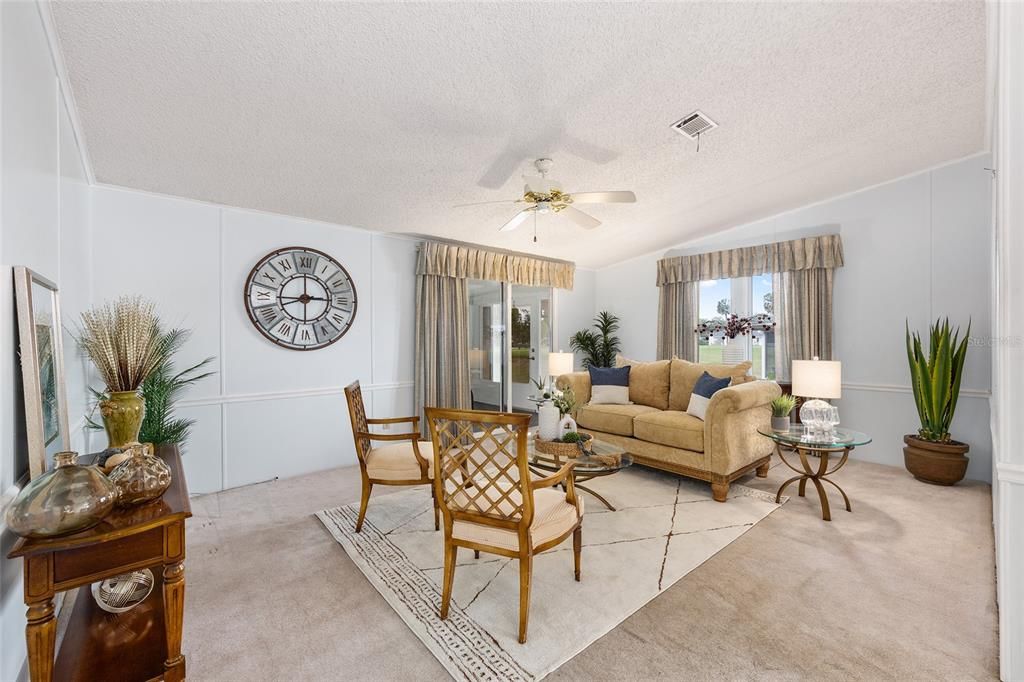 For Sale: $237,550 (2 beds, 2 baths, 1248 Square Feet)