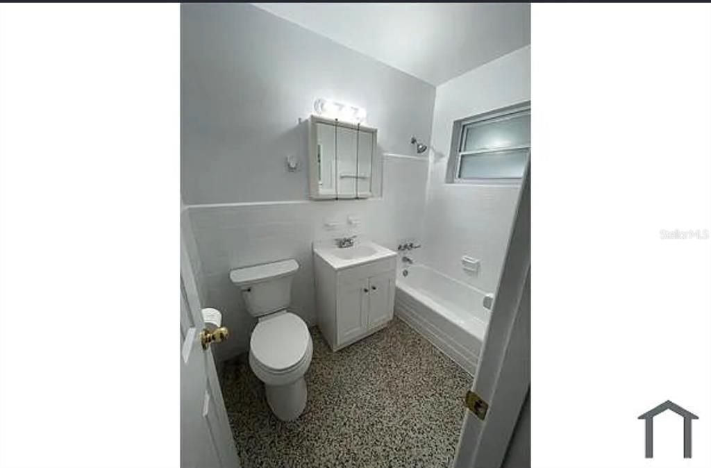 En Renta: $1,600 (3 camas, 1 baños, 1077 Pies cuadrados)