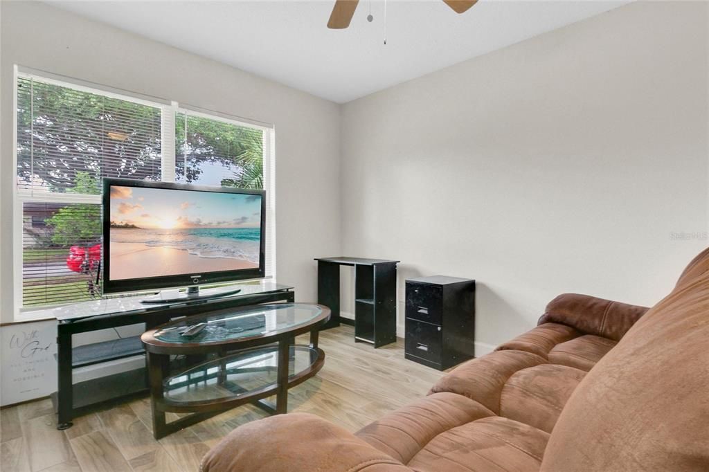 For Sale: $314,999 (3 beds, 2 baths, 1367 Square Feet)