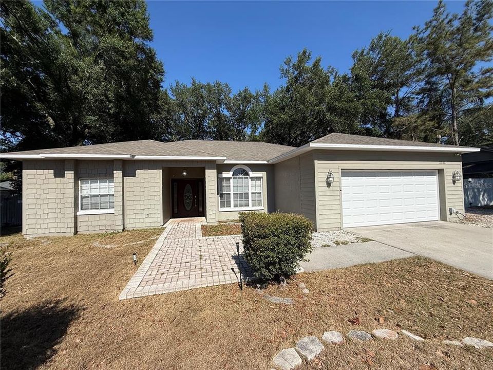En Venta: $415,000 (4 camas, 2 baños, 1998 Pies cuadrados)