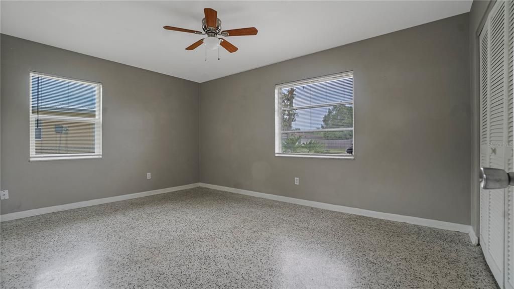 For Rent: $1,695 (2 beds, 1 baths, 1176 Square Feet)