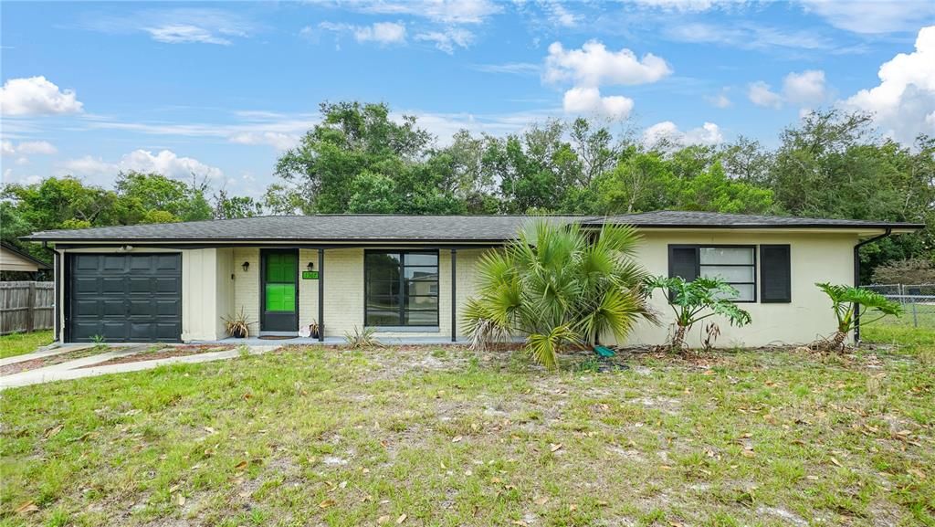 For Rent: $1,695 (2 beds, 1 baths, 1176 Square Feet)