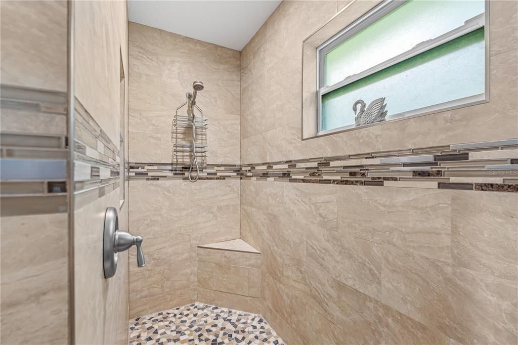 На продажу: $389,900 (3 спален, 2 ванн, 1871 Квадратных фут)
